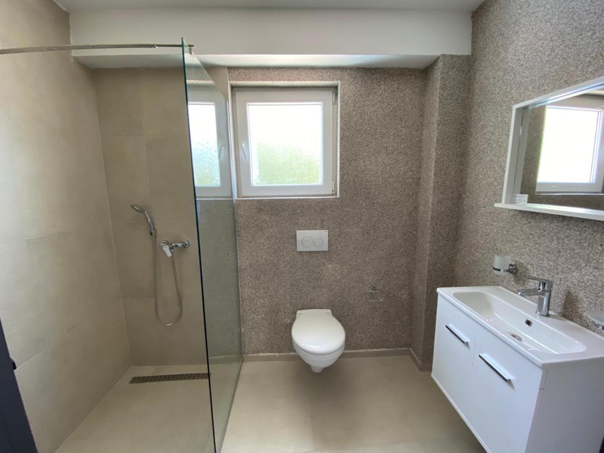 Villa Forest Ohrid Pestani Bagian luar foto